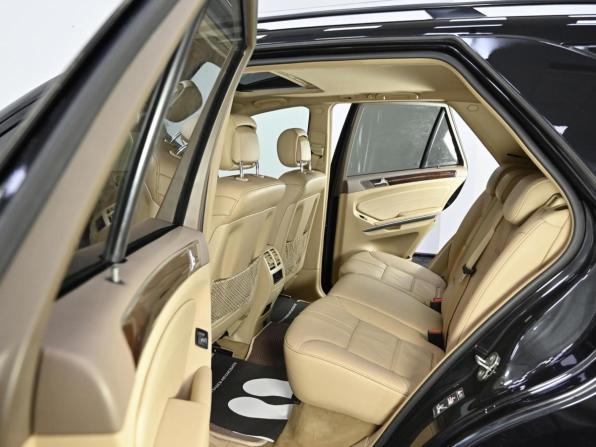 Mercedes-Benz M-Класс II (W164) Рестайлинг с пробегом 2011 года, цена 1 299 000 рублей, 158000 км, внедорожник, Автокод Объявления