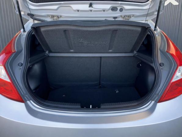 Hyundai Solaris I с пробегом 2012 года, цена 997 000 рублей, 90944 км, хэтчбек, Автокод Объявления