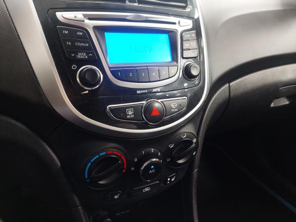 Hyundai Solaris I с пробегом 2012 года, цена 770 000 рублей, 150000 км, седан, Автокод Объявления