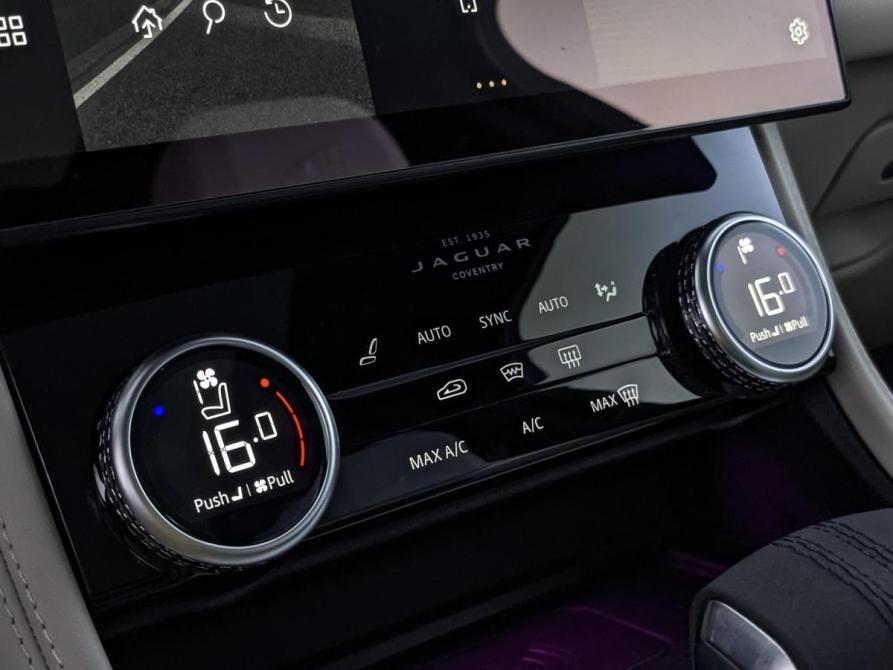 Jaguar F-Pace I Рестайлинг Москва  - изображение 21