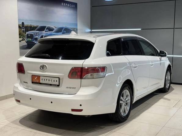 Toyota Avensis III с пробегом 2011 года, цена 1 000 000 рублей, 301000 км, универсал, Автокод Объявления