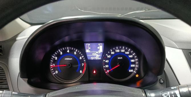 Hyundai Solaris I Рестайлинг с пробегом 2016 года, цена 895 000 рублей, 154751 км, хэтчбек, Автокод Объявления