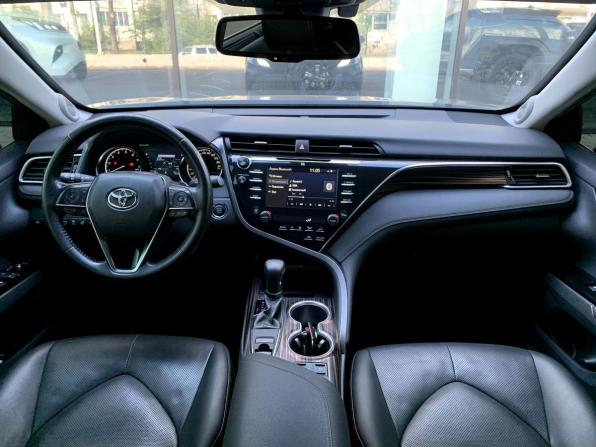Toyota Camry VIII (XV70) с пробегом 2019 года, цена 2 880 000 рублей, 130800 км, седан, Автокод Объявления