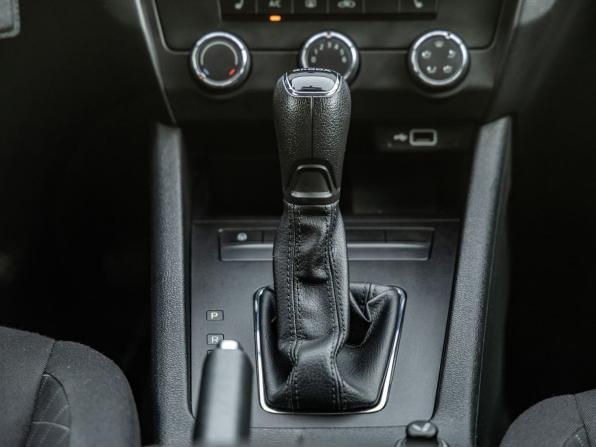 Skoda Octavia III (A7) Рестайлинг с пробегом 2017 года, цена 1 409 000 рублей, 163959 км, лифтбек, Автокод Объявления