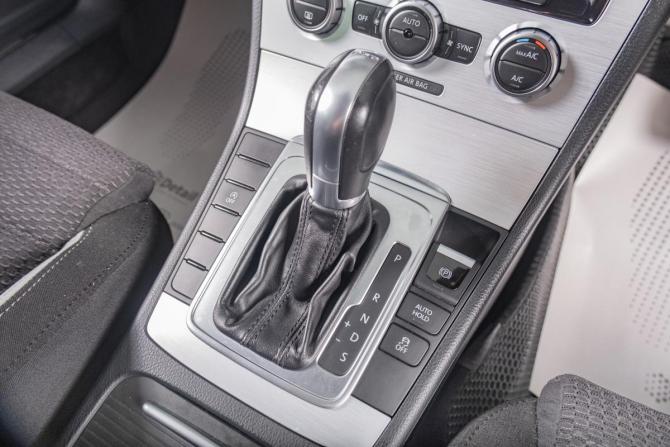 Volkswagen Passat B7 с пробегом 2014 года, цена 1 239 000 рублей, 83000 км, универсал, Автокод Объявления