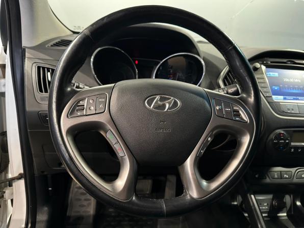Hyundai ix35 I Рестайлинг с пробегом 2015 года, цена 1 537 000 рублей, 143088 км, внедорожник, Автокод Объявления