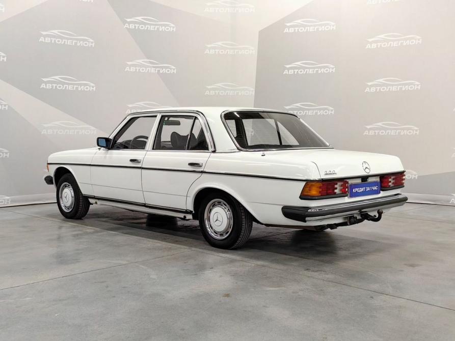 Mercedes-Benz W123 Новосибирск  - изображение 3