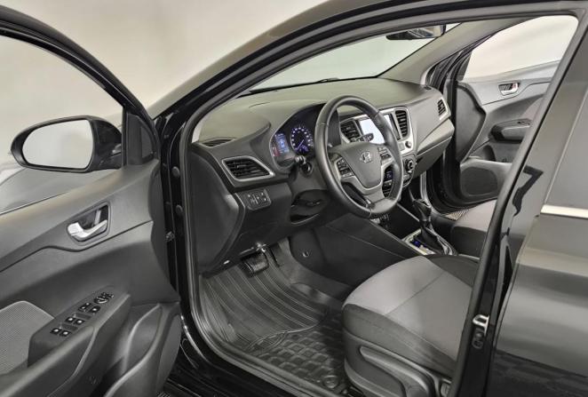 Hyundai Solaris I Рестайлинг с пробегом 2017 года, цена 1 349 000 рублей, 109222 км, седан, Автокод Объявления