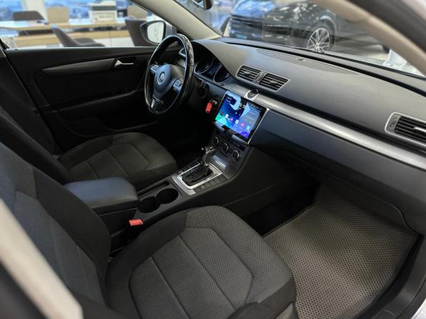 Volkswagen Passat B7 с пробегом 2013 года, цена 900 000 рублей, 190243 км, седан, Автокод Объявления