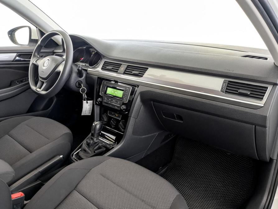 Volkswagen Bora IV Москва  - изображение 11
