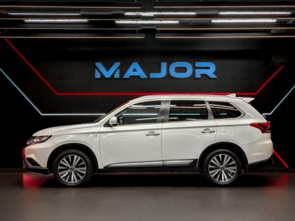 Mitsubishi Outlander III Рестайлинг 3 с пробегом 2018 года, цена 2 699 000 рублей, 86888 км, внедорожник, Автокод Объявления