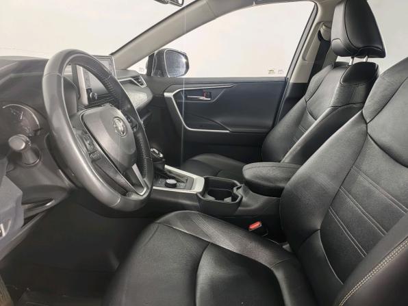 Toyota RAV4 V (XA50) с пробегом 2021 года, цена 3 749 000 рублей, 92500 км, внедорожник, Автокод Объявления