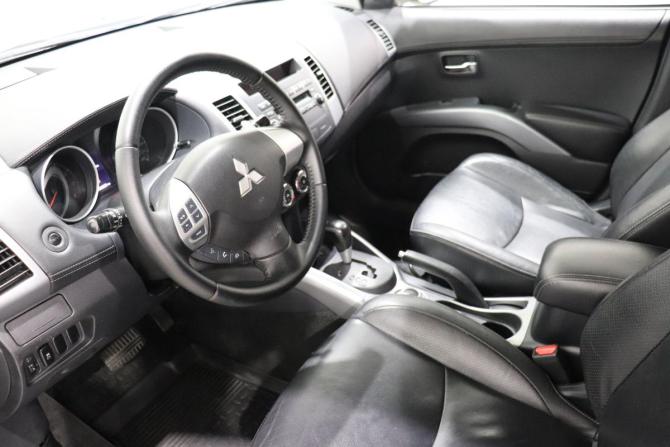 Mitsubishi Outlander II Рестайлинг с пробегом 2011 года, цена 1 040 000 рублей, 190821 км, внедорожник, Автокод Объявления