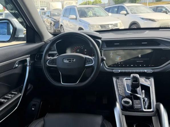 Geely Atlas Pro с пробегом 2022 года, цена 1 953 000 рублей, 86100 км, внедорожник, Автокод Объявления