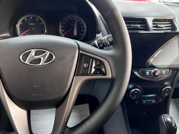 Hyundai Solaris I Рестайлинг с пробегом 2015 года, цена 890 000 рублей, 225611 км, седан, Автокод Объявления