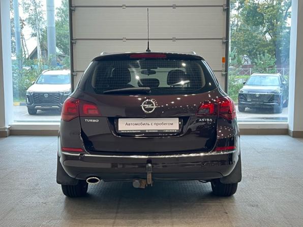 Opel Astra J Рестайлинг с пробегом 2015 года, цена 810 000 рублей, 142000 км, универсал, Автокод Объявления