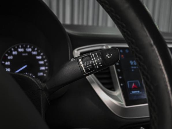 Hyundai Solaris II с пробегом 2018 года, цена 1 299 000 рублей, 154649 км, седан, Автокод Объявления