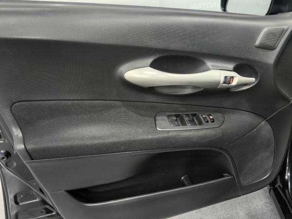Toyota Auris I с пробегом 2007 года, цена 600 000 рублей, 303389 км, хэтчбек, Автокод Объявления