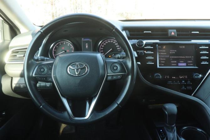 Toyota Camry VIII (XV70) с пробегом 2018 года, цена 2 099 000 рублей, 219422 км, седан, Автокод Объявления