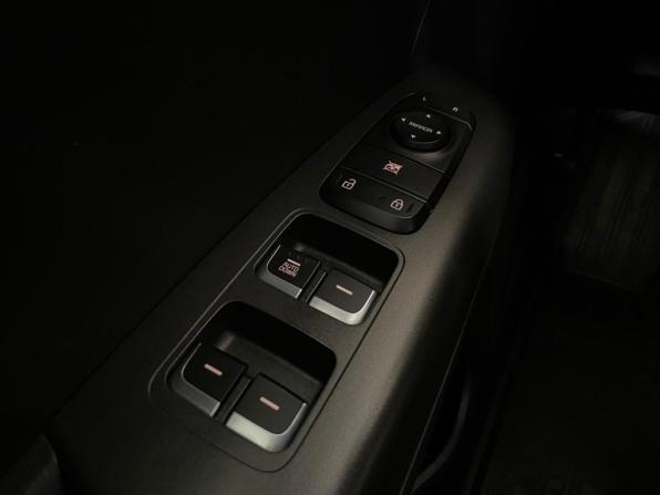 Kia Sportage IV Рестайлинг с пробегом 2019 года, цена 1 905 000 рублей, 86648 км, внедорожник, Автокод Объявления