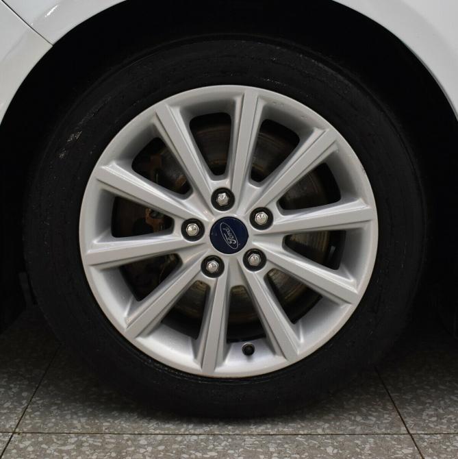 Ford Focus III Рестайлинг Москва  - изображение 17