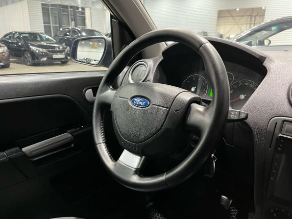 Ford Fusion I Рестайлинг с пробегом 2007 года, цена 349 000 рублей, 254386 км, хэтчбек, Автокод Объявления