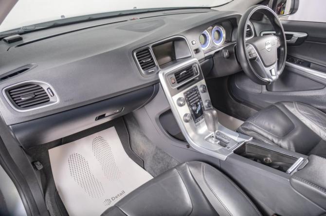 Volvo V60 I с пробегом 2012 года, цена 1 429 000 рублей, 31500 км, универсал, Автокод Объявления