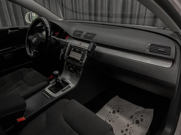 Volkswagen Passat B6 с пробегом 2010 года, цена 825 000 рублей, 255000 км, универсал, Автокод Объявления