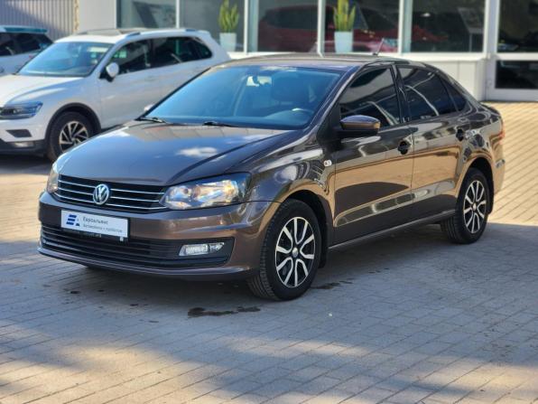 Volkswagen Polo V Рестайлинг с пробегом 2018 года, цена 1 350 000 рублей, 124000 км, седан, Автокод Объявления