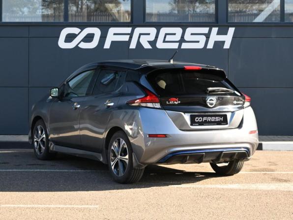Nissan Leaf II (ZE1) с пробегом 2018 года, цена 1 649 000 рублей, 105584 км, хэтчбек, Автокод Объявления