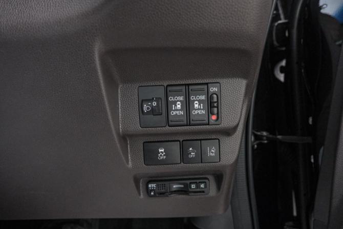 Honda Freed II Рестайлинг с пробегом 2020 года, цена 1 649 000 рублей, 121000 км, компактвэн, Автокод Объявления