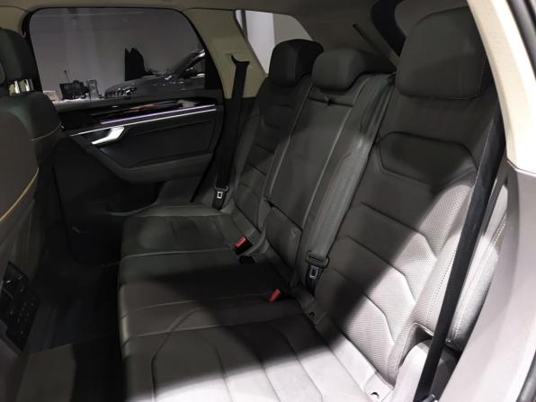 Volkswagen Touareg III с пробегом 2020 года, цена 4 770 000 рублей, 122079 км, внедорожник, Автокод Объявления