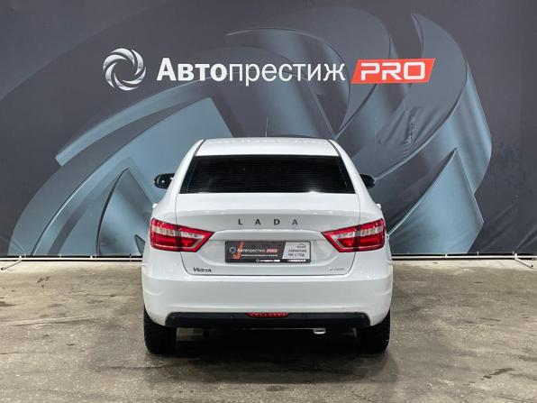 Lada (ВАЗ) Vesta I с пробегом 2015 года, цена 630 000 рублей, 157200 км, седан, Автокод Объявления
