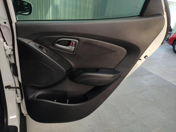 Hyundai ix35 I Рестайлинг с пробегом 2014 года, цена 1 320 000 рублей, 237700 км, внедорожник, Автокод Объявления