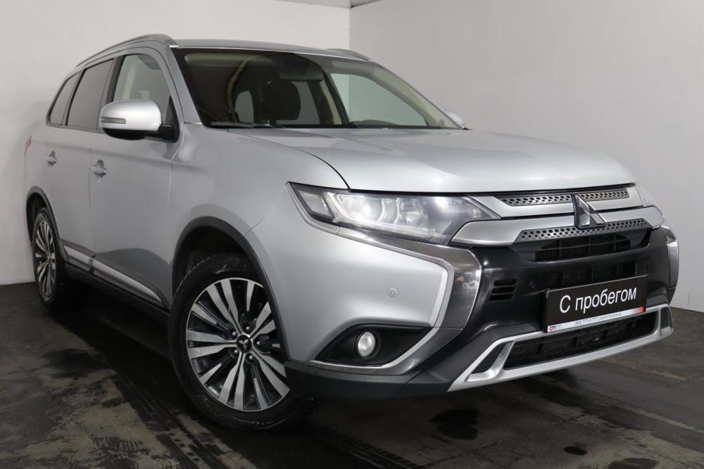 Mitsubishi Outlander III Рестайлинг 3 Санкт-Петербург  - изображение 1