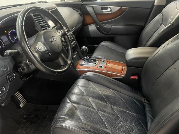 Infiniti FX II (S51) Рестайлинг с пробегом 2012 года, цена 1 799 000 рублей, 213512 км, внедорожник, Автокод Объявления