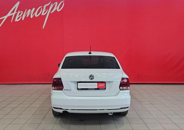 Volkswagen Polo V Рестайлинг с пробегом 2017 года, цена 1 039 000 рублей, 135457 км, седан, Автокод Объявления