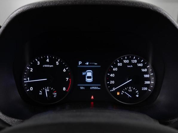 Hyundai Solaris II с пробегом 2018 года, цена 1 429 000 рублей, 69550 км, седан, Автокод Объявления