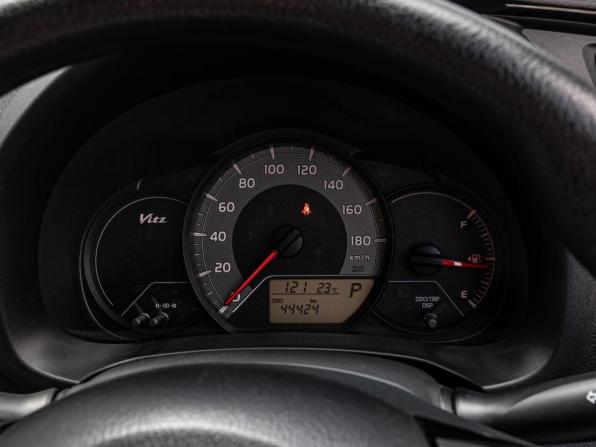 Toyota Vitz III (XP130) Рестайлинг 2 с пробегом 2019 года, цена 1 050 000 рублей, 44424 км, хэтчбек, Автокод Объявления