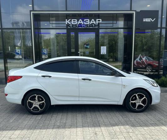 Hyundai Solaris I с пробегом 2013 года, цена 749 000 рублей, 198637 км, седан, Автокод Объявления
