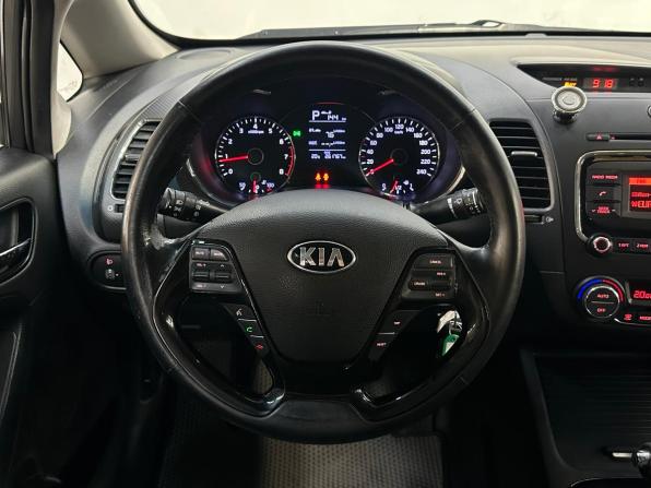 Kia Cerato III Рестайлинг (Classic) с пробегом 2019 года, цена 1 050 000 рублей, 261766 км, седан, Автокод Объявления