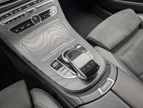Mercedes-Benz E-Класс V (W213 S213 C238) с пробегом 2019 года, цена 3 997 000 рублей, 91737 км, седан, Автокод Объявления