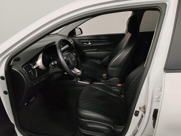 Kia Rio IV Рестайлинг с пробегом 2022 года, цена 1 549 000 рублей, 67599 км, седан, Автокод Объявления