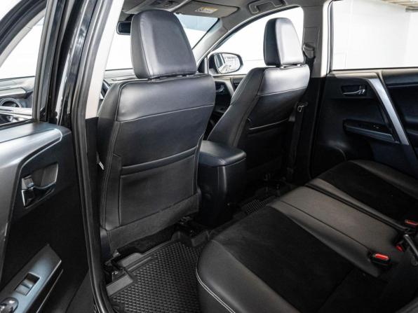 Toyota RAV4 IV (XA40) Рестайлинг с пробегом 2018 года, цена 2 456 000 рублей, 103635 км, внедорожник, Автокод Объявления