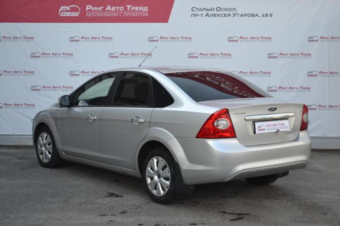 Ford Focus II Рестайлинг с пробегом 2009 года, цена 355 000 рублей, 177776 км, седан, Автокод Объявления