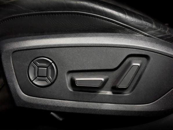 Audi A6 V (C8) с пробегом 2018 года, цена 3 390 000 рублей, 122223 км, седан, Автокод Объявления