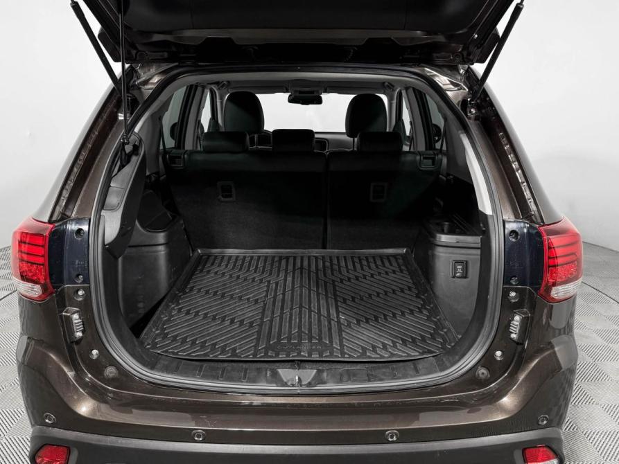 Mitsubishi Outlander III Рестайлинг 3 Санкт-Петербург  - изображение 13