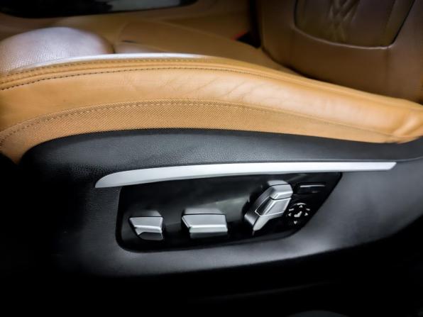 BMW 7 серии VI (G11/G12) с пробегом 2016 года, цена 3 000 000 рублей, 83571 км, седан, Автокод Объявления