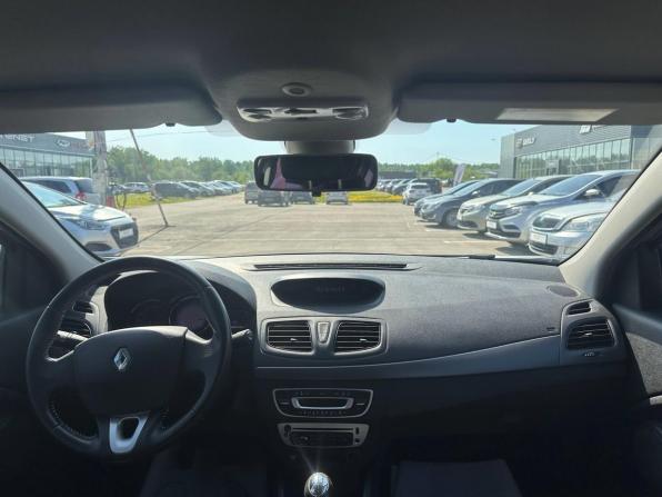 Renault Fluence I Рестайлинг с пробегом 2013 года, цена 800 000 рублей, 122659 км, седан, Автокод Объявления