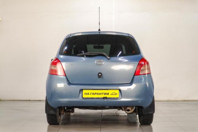 Toyota Yaris II с пробегом 2007 года, цена 639 000 рублей, 288000 км, хэтчбек, Автокод Объявления